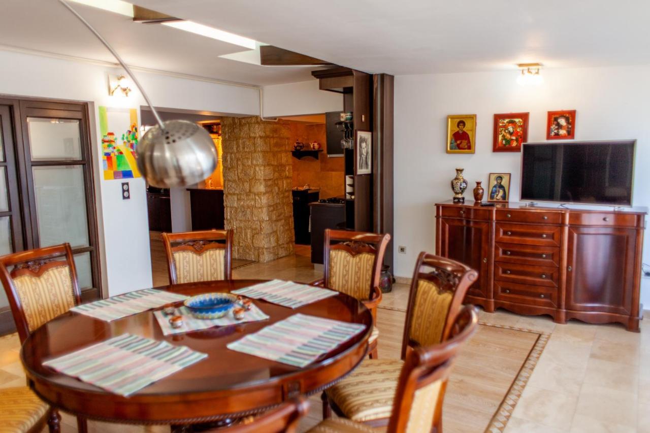 Spacious Apartment In City Centre Iasi Exterior foto